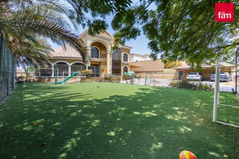 Villa à Dubai, 5 chambres, 1393.5 m², № 137571 - photo 27