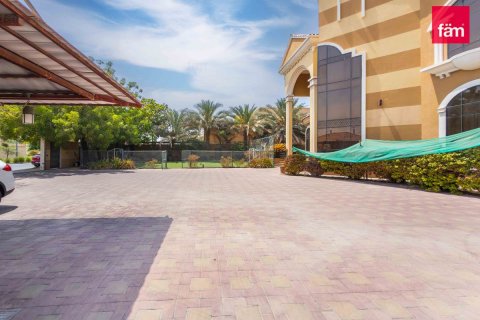 Villa à Dubai, 5 chambres, 1393.5 m², № 137571 - photo 17
