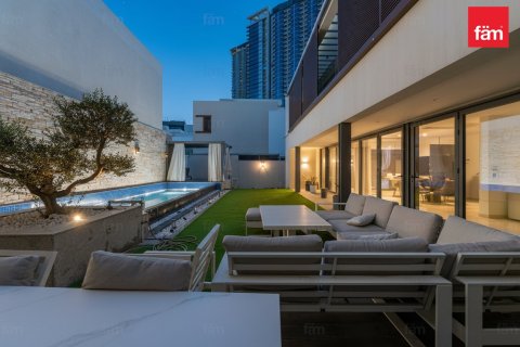 Villa en Dubai, 4 dormitorios, 559.1 m², № 84613 - foto 11