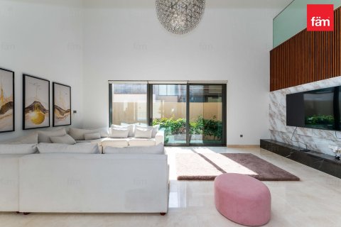 Villa en Dubai, 4 dormitorios, 559.1 m², № 84613 - foto 10