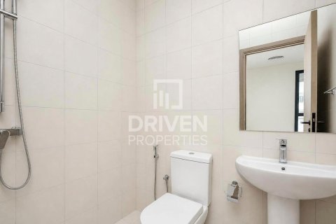 Villa en Dubai Land, Dubai, 5 dormitorios, 325.25 m², № 129719 - foto 5