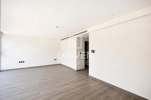 Villa en Dubai Land, Dubai, 5 dormitorios, 325.25 m², № 129719 - foto 7