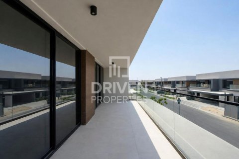 Villa en Dubai Land, Dubai, 5 dormitorios, 325.25 m², № 129719 - foto 28