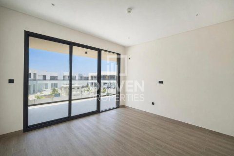 Villa en Dubai Land, Dubai, 5 dormitorios, 325.25 m², № 129719 - foto 17