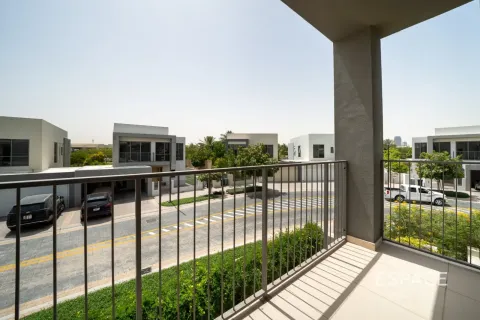 Villa in Dubai Hills Estate, Dubai 4 bedrooms, 327 sq.m. № 122764 - photo 15