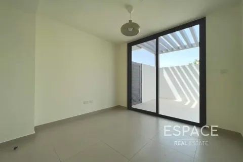 Villa en Dubai Hills Estate, Dubai, 4 dormitorios, 230 m², № 122763 - foto 6