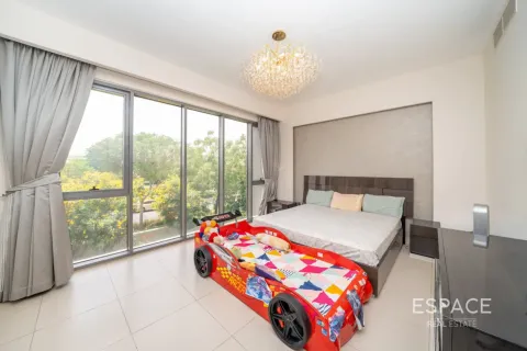 Villa in Dubai Hills Estate, Dubai 4 bedrooms, 358 sq.m. № 122767 - photo 13