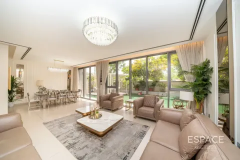 Villa in Dubai Hills Estate, Dubai 4 bedrooms, 358 sq.m. № 122767 - photo 2