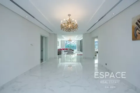 Villa in Meadows, Dubai 5 bedrooms, 489 sq.m. № 122765 - photo 7