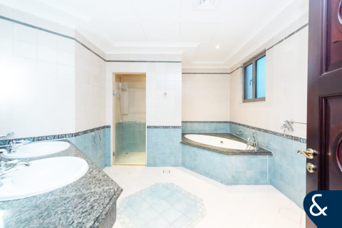 Villa in Palm Jebel Ali, Dubai 4 bedrooms, 612 sq.m. № 79027 - photo 12