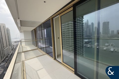 Apartment in EMAAR Beachfront, Dubai Harbour, Dubai 2 bedrooms, 142 sq.m. № 79022 - photo 16