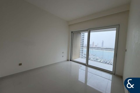 Apartment in EMAAR Beachfront, Dubai Harbour, Dubai 2 bedrooms, 142 sq.m. № 79022 - photo 13