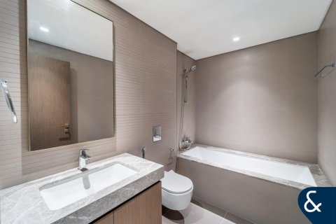 Apartment in EMAAR Beachfront, Dubai Harbour, Dubai 2 bedrooms, 142 sq.m. № 79022 - photo 17