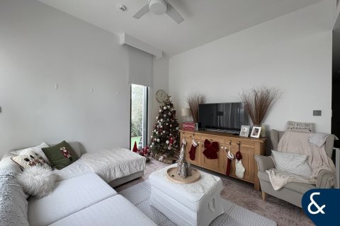 Villa in Sun, Arabian Ranches 3, Dubai 4 bedrooms, 226 sq.m. № 79025 - photo 2