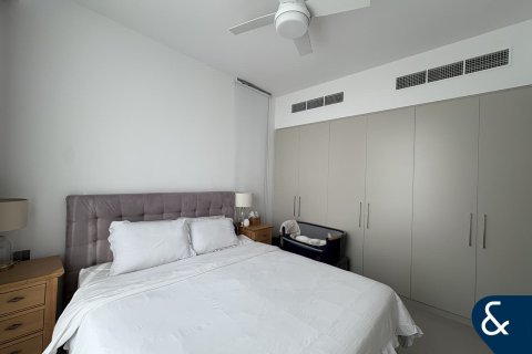 Villa in Sun, Arabian Ranches 3, Dubai 4 bedrooms, 226 sq.m. № 79025 - photo 12