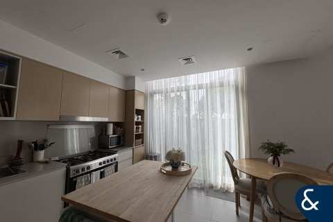 Villa in Sun, Arabian Ranches 3, Dubai 4 bedrooms, 226 sq.m. № 79025 - photo 5