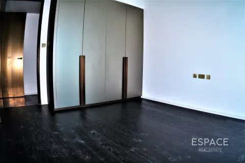 Apartment in DAMAC HEIGHTS in Dubai Marina, Dubai 2 bedrooms, 126 sq.m. № 71491 - photo 5