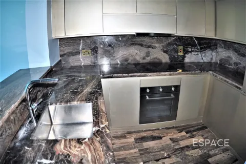 Apartment in DAMAC HEIGHTS in Dubai Marina, Dubai 2 bedrooms, 126 sq.m. № 71491 - photo 1