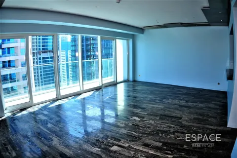 Apartment in DAMAC HEIGHTS in Dubai Marina, Dubai 2 bedrooms, 126 sq.m. № 71491 - photo 2