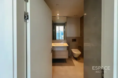 Villa in Jebel Ali, Dubai 4 bedrooms, 280 sq.m. № 122664 - photo 12