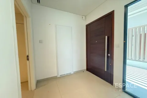 Villa in Jebel Ali, Dubai 4 bedrooms, 280 sq.m. № 122664 - photo 8