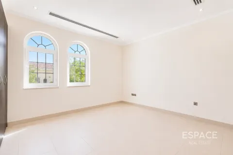 Villa en Jumeirah Park, Dubai, 3 dormitorios, 374 m², № 122665 - foto 16