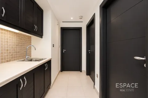 Villa en Jumeirah Park, Dubai, 3 dormitorios, 374 m², № 122665 - foto 10