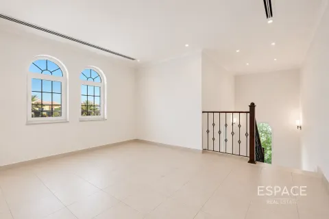 Villa en Jumeirah Park, Dubai, 3 dormitorios, 374 m², № 122665 - foto 8