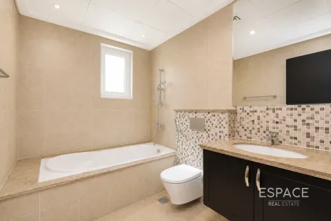Villa en Jumeirah Park, Dubai, 3 dormitorios, 374 m², № 122665 - foto 12