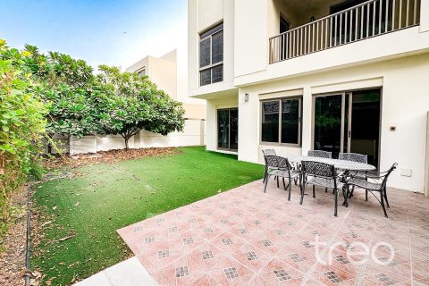 Таунхаус в Zahra Townhouses, Town Square, Дубай, 4 спальни, 225.1м², № 120257
