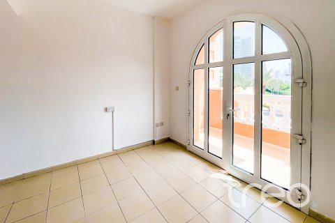 Villa in Jumeirah Village Circle, Dubai 3 bedrooms, 14.68 sq.m. № 120254 - photo 6