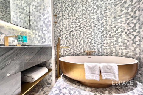 Apartment in Palm Jumeirah, Dubai 57 sq.m. № 70106 - photo 5