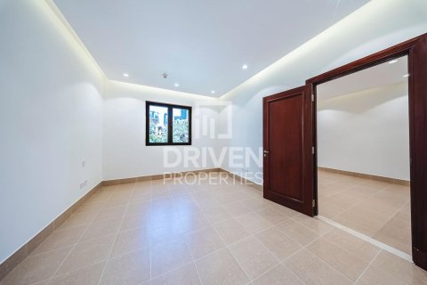 Apartment in Downtown Dubai (Downtown Burj Dubai), Dubai 2 bedrooms, 124.03 sq.m. № 127372 - photo 7