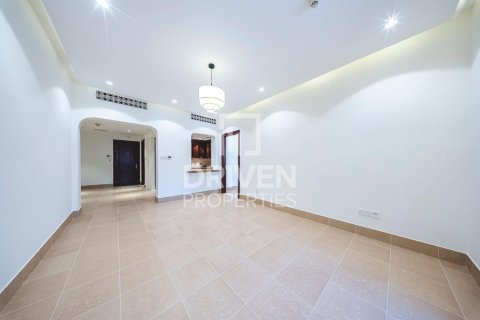 Apartment in Downtown Dubai (Downtown Burj Dubai), Dubai 2 bedrooms, 124.03 sq.m. № 127372 - photo 5