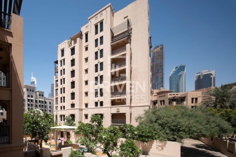Apartment in Downtown Dubai (Downtown Burj Dubai), Dubai 2 bedrooms, 124.03 sq.m. № 127372 - photo 15