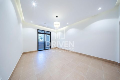 Apartment in Downtown Dubai (Downtown Burj Dubai), Dubai 2 bedrooms, 124.03 sq.m. № 127372 - photo 8