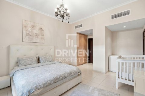Apartment in Dubai Investment Park, Dubai 2 bedrooms, 143.07 sq.m. № 127379 - photo 8