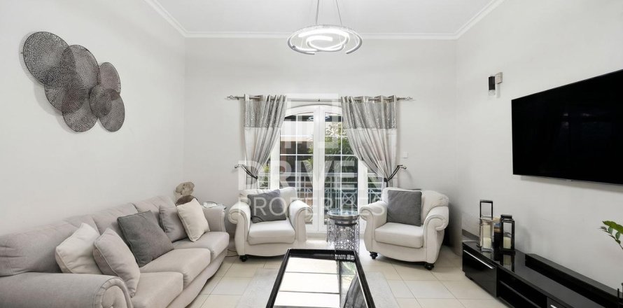 Apartment in Dubai Investment Park, Dubai 2 bedrooms, 143.07 sq.m. № 127379