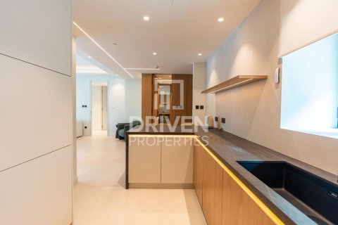 Apartment in Downtown Dubai (Downtown Burj Dubai), Dubai 2 bedrooms, 139.26 sq.m. № 127373 - photo 11