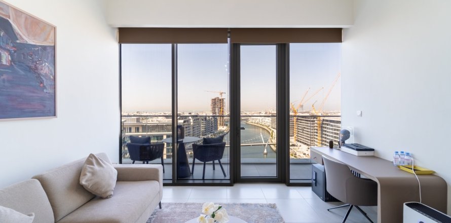 Ático en AL WASL TOWER en Sheikh Zayed Road, Dubai, 2 dormitorios, 147 m², № 97314