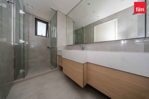 Снять в аренду таунхаус в Джабаль-Али, Дубай: 4 спальни, 336м², № 124985 - фото 14