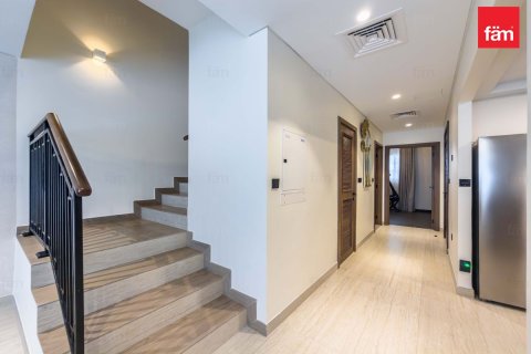 Townhouse in Dubai 4 bedrooms, 144 sq.m. № 124981 - photo 29