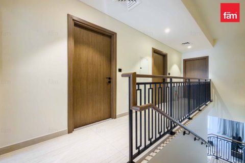 Townhouse in Dubai 4 bedrooms, 144 sq.m. № 124981 - photo 7