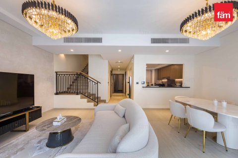 Townhouse in Dubai 4 bedrooms, 144 sq.m. № 124981 - photo 2