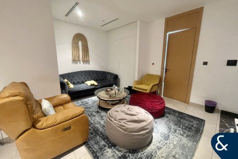 Снять в аренду виллу в Jumeirah Luxury, Джумейра Гольф Эстейтс, Дубай: 4 спальни, 178м², № 79062 - фото 9