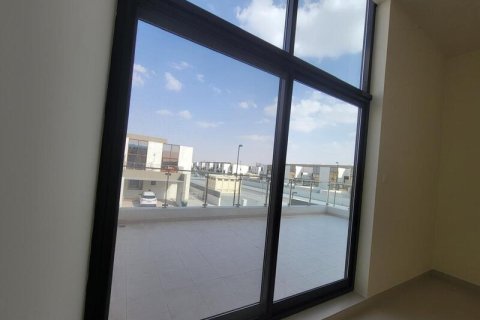 Villa in Al Barsha, Dubai 4 bedrooms, 553.78 sq.m. № 52670 - photo 18