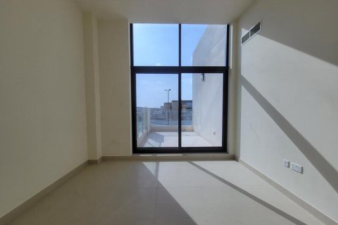 Villa in Al Barsha, Dubai 4 bedrooms, 553.78 sq.m. № 52670 - photo 15