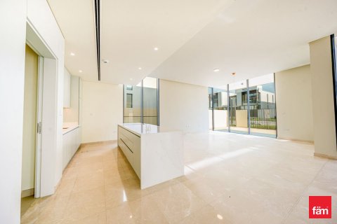 Villa in Dubai Hills Estate, Dubai 5 bedrooms, 662.2 sq.m. № 109173 - photo 3