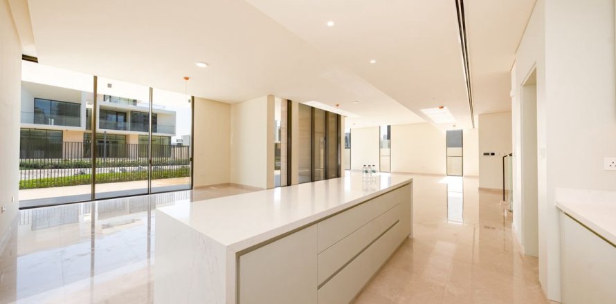 Villa in Dubai Hills Estate, Dubai 5 bedrooms, 662.2 sq.m. № 109173