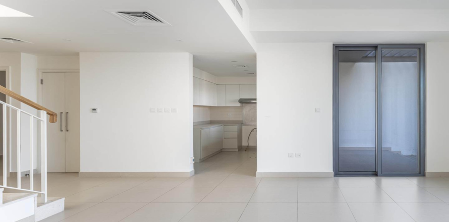 Villa en Dubai Hills Estate, Dubai, 3 dormitorios, 195 m², № 69205